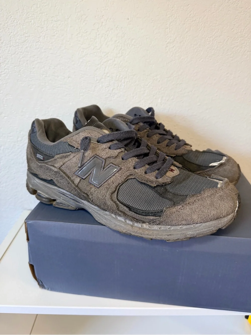 New Balance 2002R Protection Pack Phantom M2002RDB Men’s Size 10 with Box
